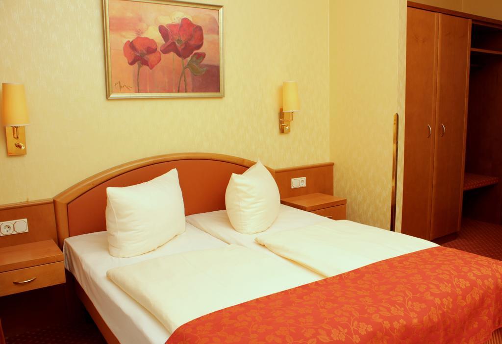 Hotel Villa Meeresgruss Binz Ruang foto