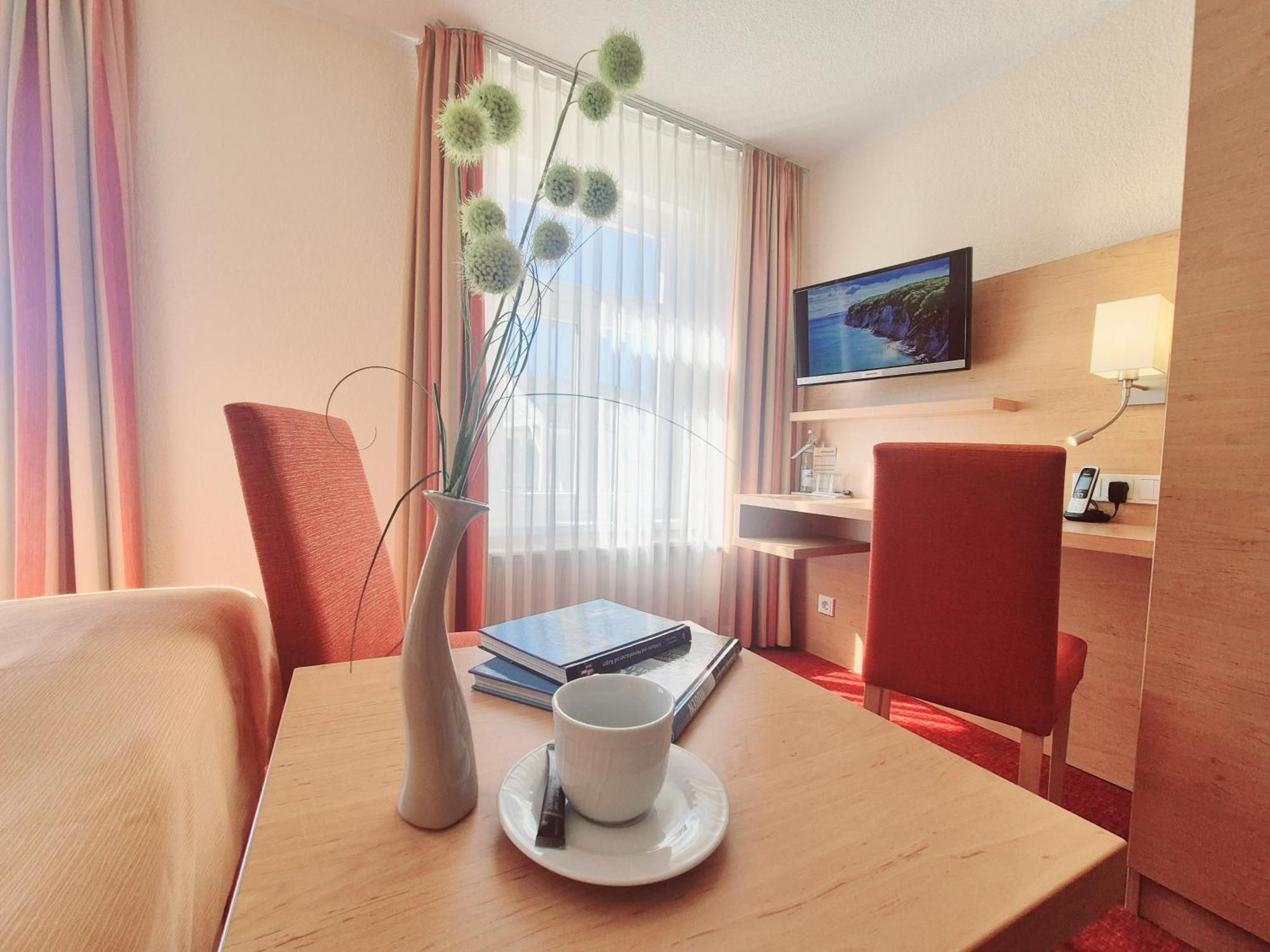 Hotel Villa Meeresgruss Binz Bagian luar foto